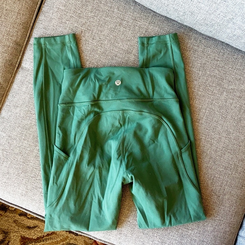 COPY - Lululemon 25” train tights sage green like new 4